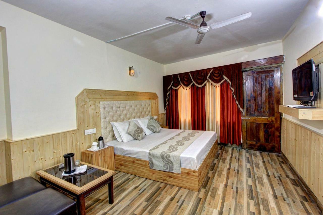 Hotel Highway Inn Manali  Room photo