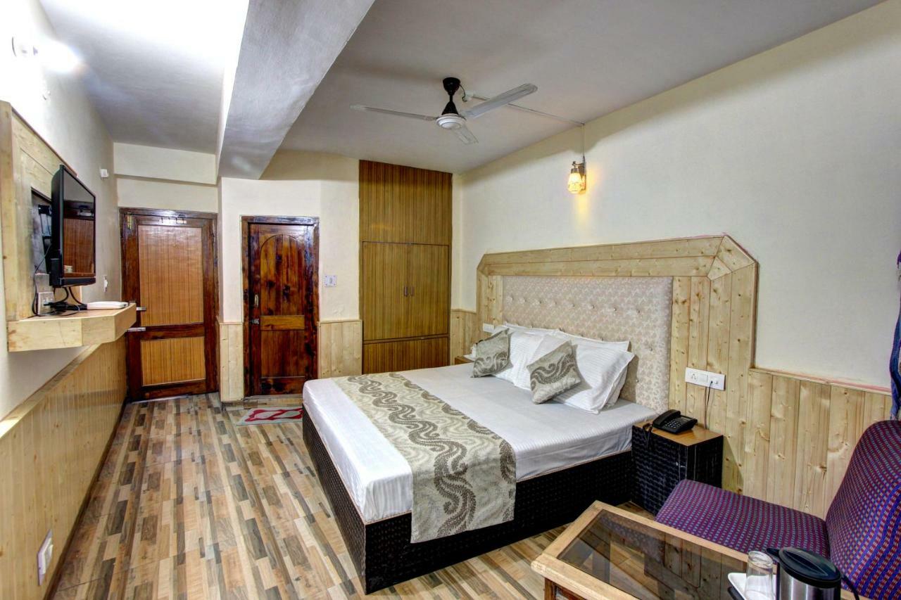 Hotel Highway Inn Manali  Exterior photo